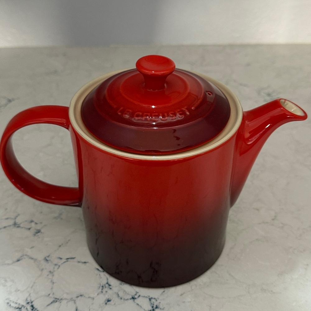 Le Creuset Cherry Red Teapot